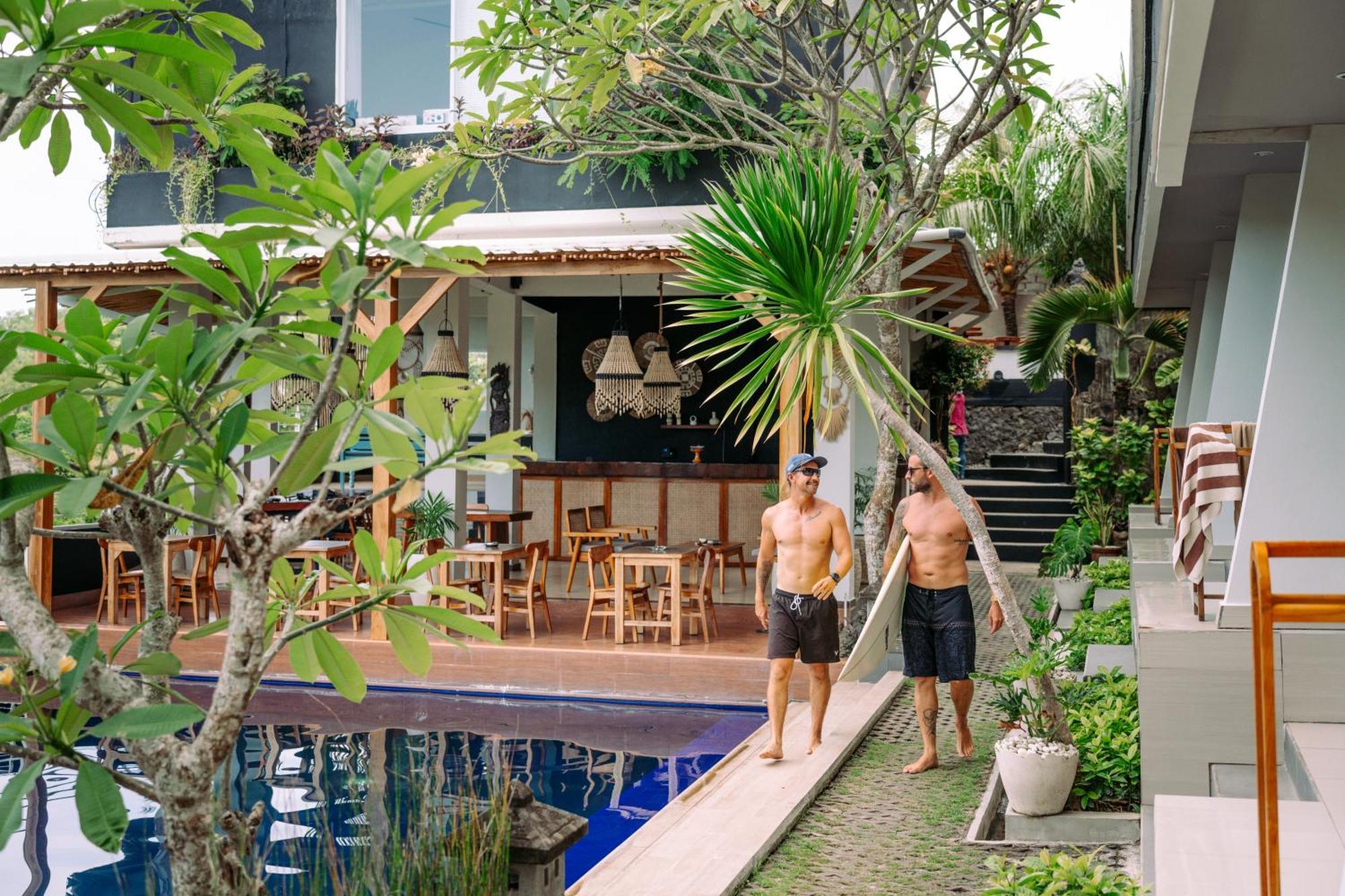 乌鲁瓦图 Bagus Ink Surf Camp旅舍 外观 照片